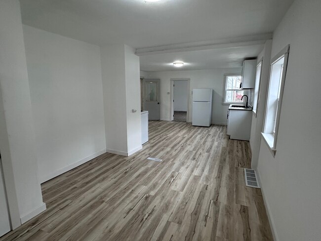 Photo - 1016 4th Ave Unit Lower