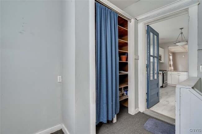 Photo - 121 Haley St