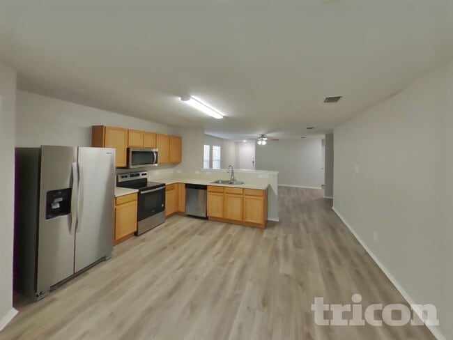 Photo - 439 Eisenhower Ln