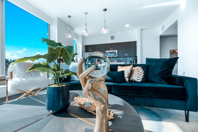 Photo - Views on Fifth