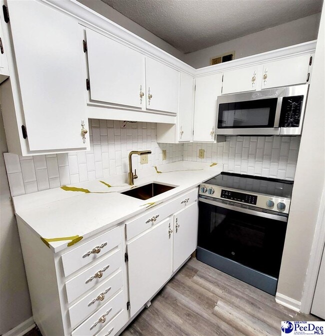 Photo - 307 W Rollins St