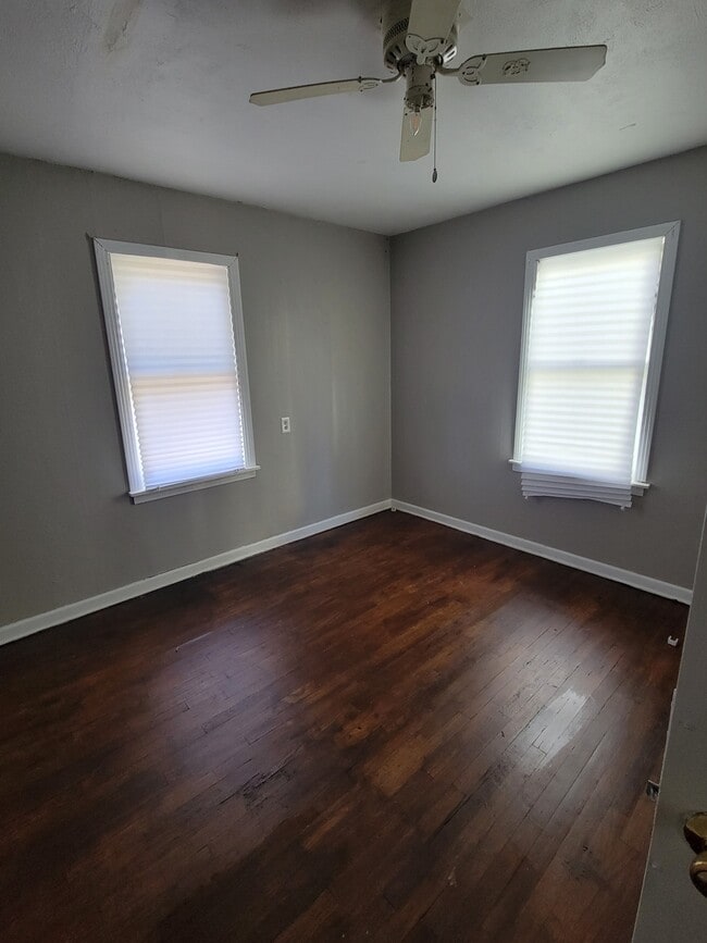 Photo - 307 N Alabama St