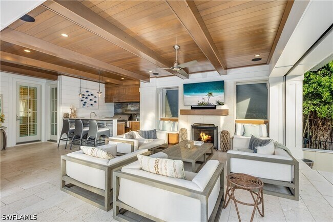 154 4th Ave N