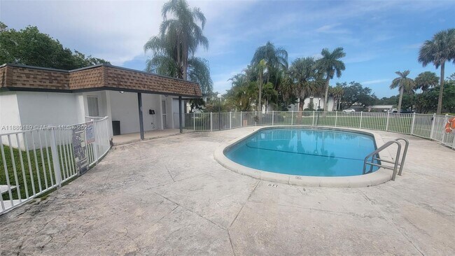 Photo - 7232 SW 94th Pl Unit E7