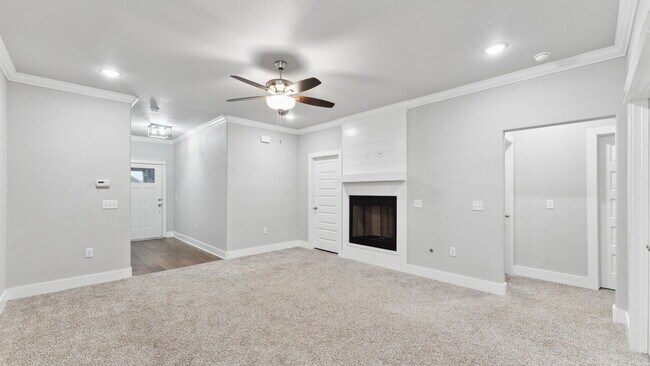 Photo - Comfortable Siloam Springs Home