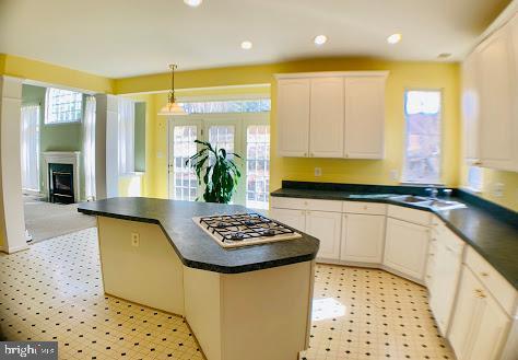 47 Montgomery Dr