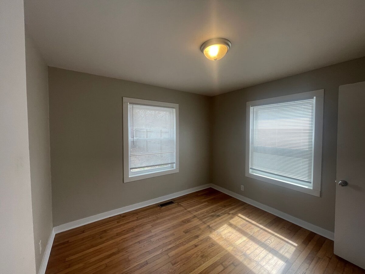 Photo - 2044 S Hampton Ave