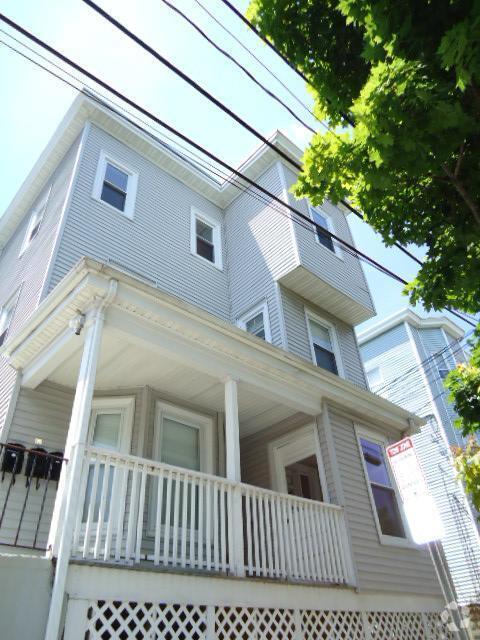 Building Photo - 42 Derby St Unit 3 Rental