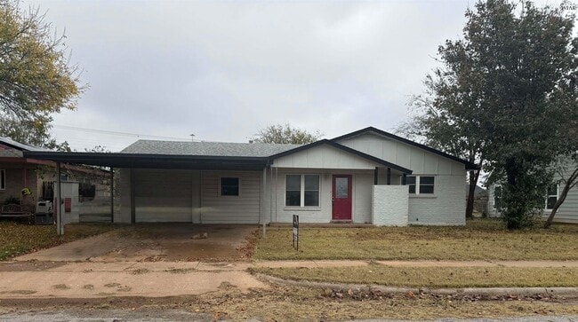 Photo - 1811 Deer Park Way