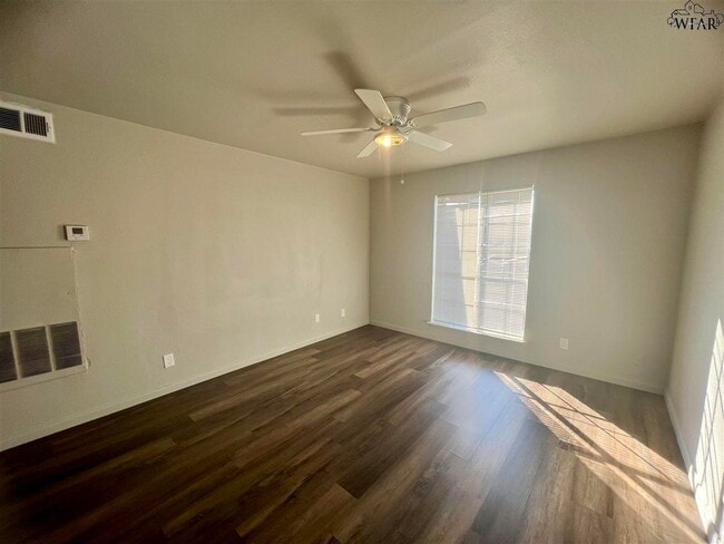 Building Photo - 1509 Trigg Ln Rental