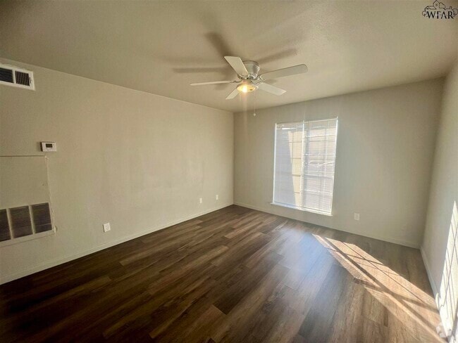 Building Photo - 1509 Trigg Ln Rental