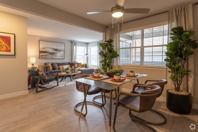 1HAB, 1BA - 747 ft²