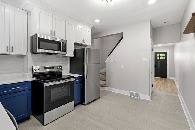 Photo - Freshly Renovated 2 Bedroom in Bloomfield available NOW! Includes off-street parking!