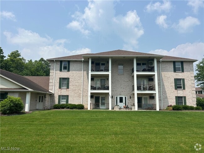 Building Photo - 7404 Eisenhower Dr Unit 1 Rental