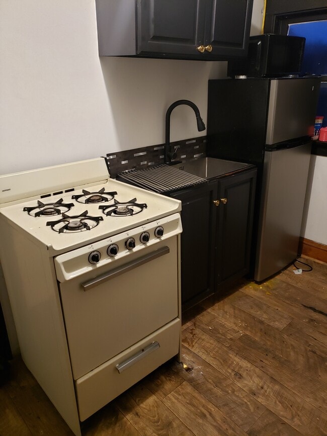 Photo - 10147 S Yale Ave Apartment Unit 10147-2