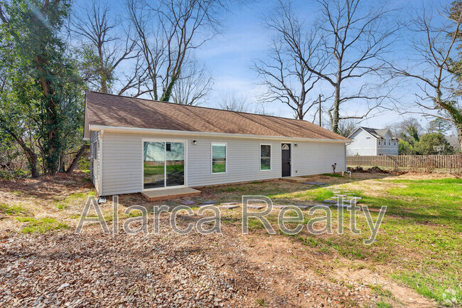 Building Photo - 1217 Skyview Rd Rental