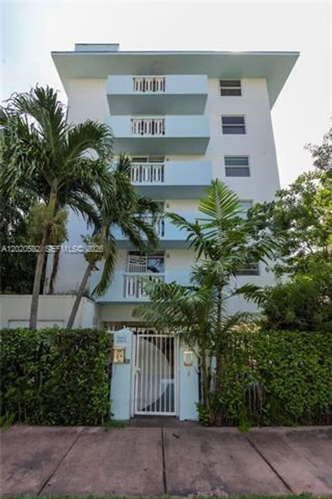 Photo - 301 Jefferson Ave Unidad 301 Jefferson Ave #4E