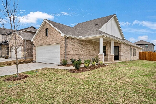 Photo - 417 Martell Rd