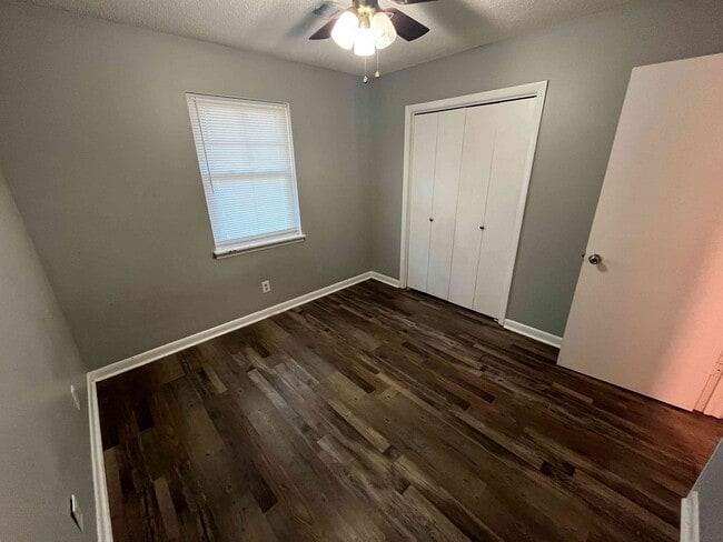 Photo - 3005 Sumac Rd SW