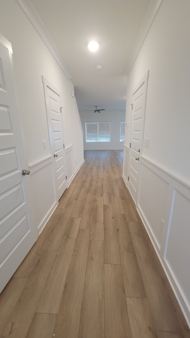 Photo - Section 8 Accepted!!! "Chic 3-Bed Oasis with Granite Elegance - 1720 Sq. Ft. in Huntsville!"