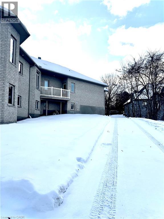 Photo - 572 Hidden Valley Rd