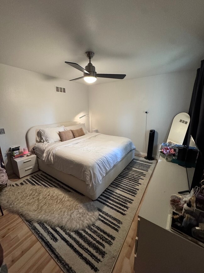 Bedroom 2 - 2924 Coho St Unit 2924