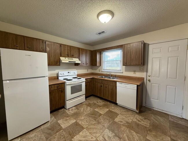 Photo - Nice 2 bedroom 2 bath duplex