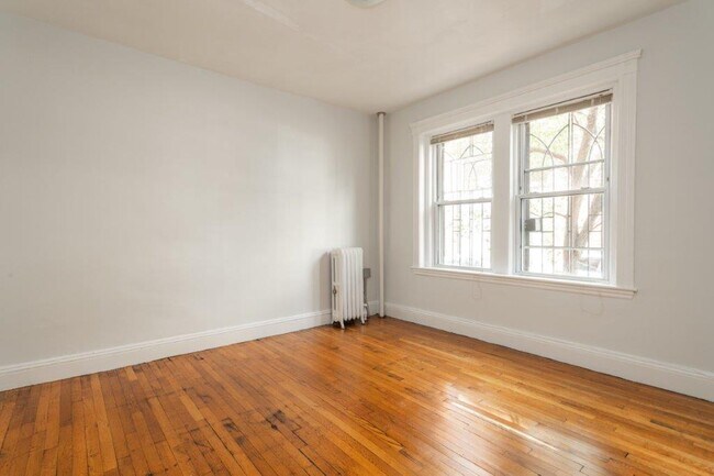 Building Photo - 31 Worthington St Unit 1