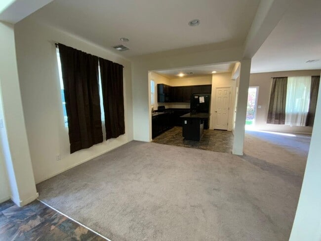 Photo - STUNNING 3 BEDROOM, 2.5 BATH HOME IN NORTHWEST LAS VEGAS!