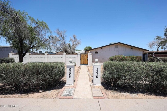 Building Photo - 2226 W Heatherbrae Dr Unit Apt 4