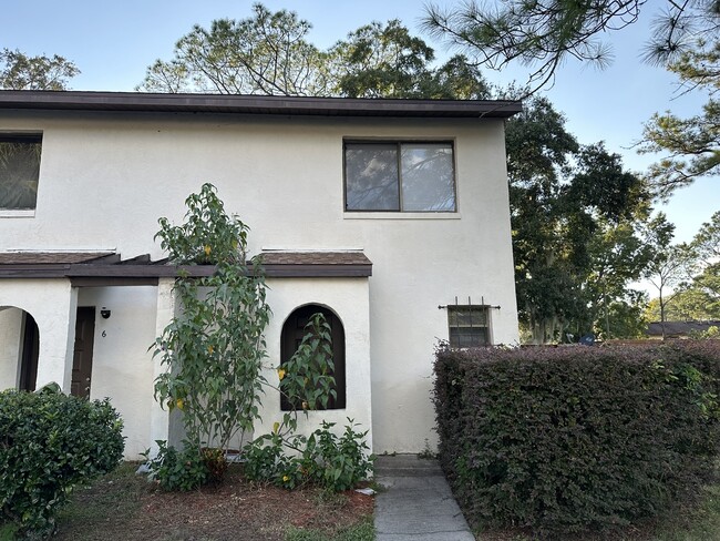 Building Photo - 2635 SW 35th Pl Unit 1507