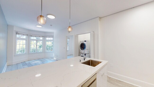 Photo - 940 Hayes St Unit 7