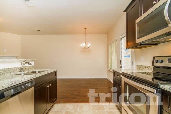 Photo - 2153 Cason Ln
