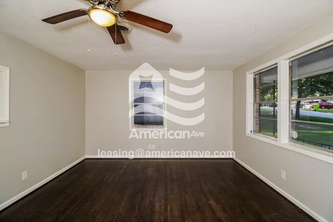 Photo - 421 Hickory Ridge Dr