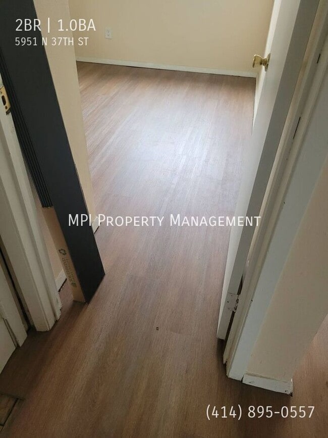 Photo - 5951 N 37th St