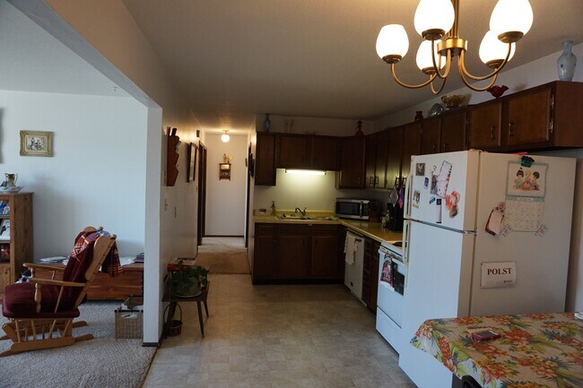 411 River St NE Unidad 8