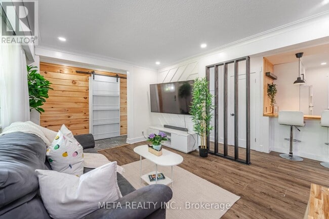 Photo - 4 Greenview St