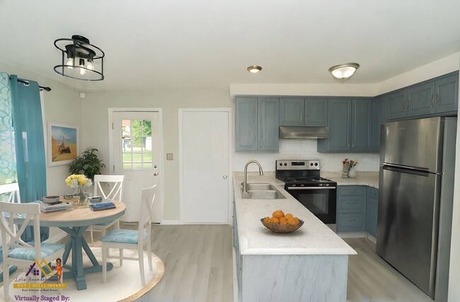 Photo - 615 Doane Dr