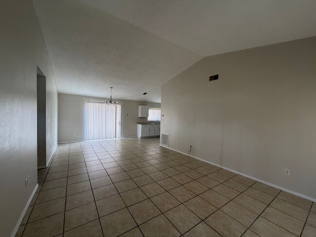 Photo - 3/2 Home Newly Updated Silver Springs Shores South