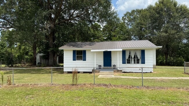 Building Photo - 6799 LA-26