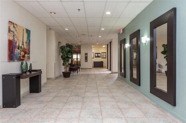 Building Photo - 900 NE 195th St Unit 116 Rental