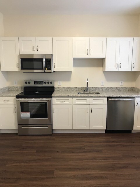 96 Linden St Unit 1A