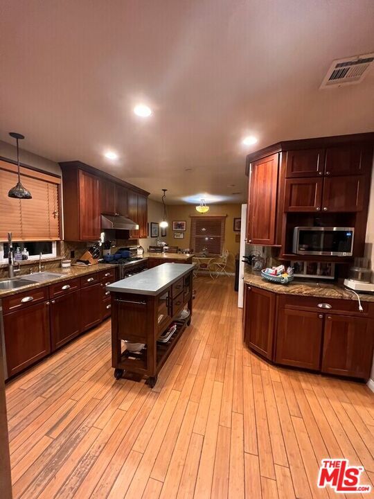 Photo - 5416 Morella Ave