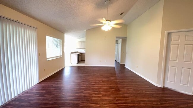 Photo - 13 Wood Crest Ln