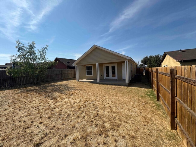 Photo - 4329 Caroline St