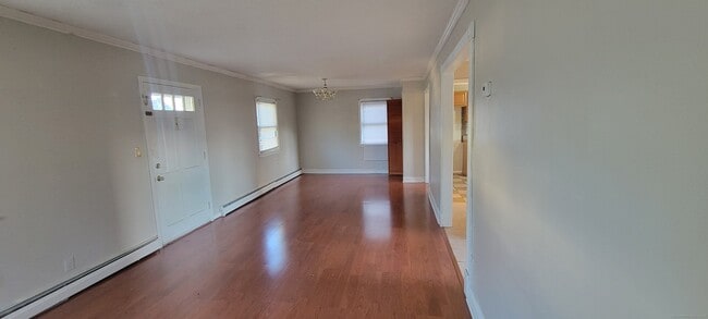 Photo - 87 Ellington St