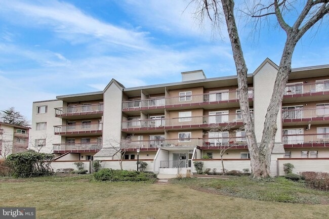 Photo - 7420 Lakeview Dr