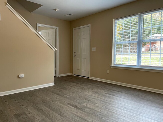 Photo - 510 Wabash Ave