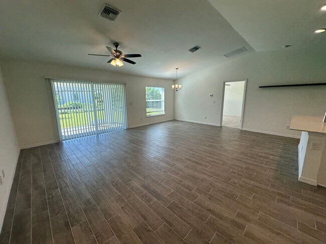 Photo - 3 Bedroom/ 2 Bath Corn Lot Home in NE Cape...