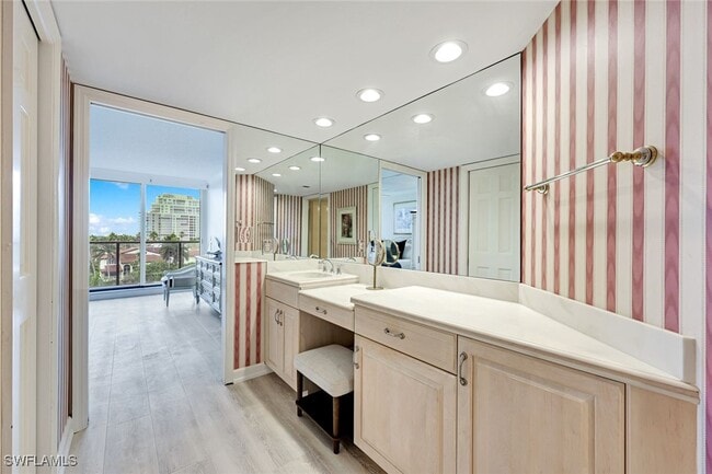 Building Photo - 4901 Gulf Shore Blvd N Unit 604